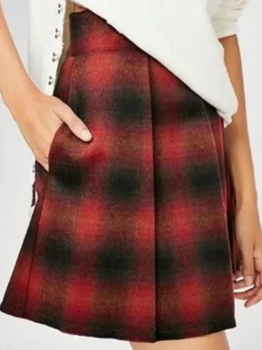 Free People | Women’s Red/Black Plaid Wool Blend Pleated Raw Hem Mini Skirt Sz 2